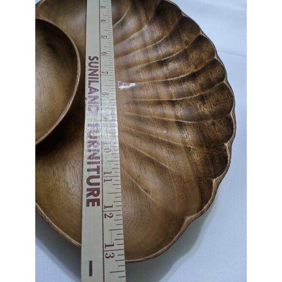 Divided Wood Bowl Hand carved Clam Scalloped Monkey Pod Made in Philippines - Picture 4 of 7